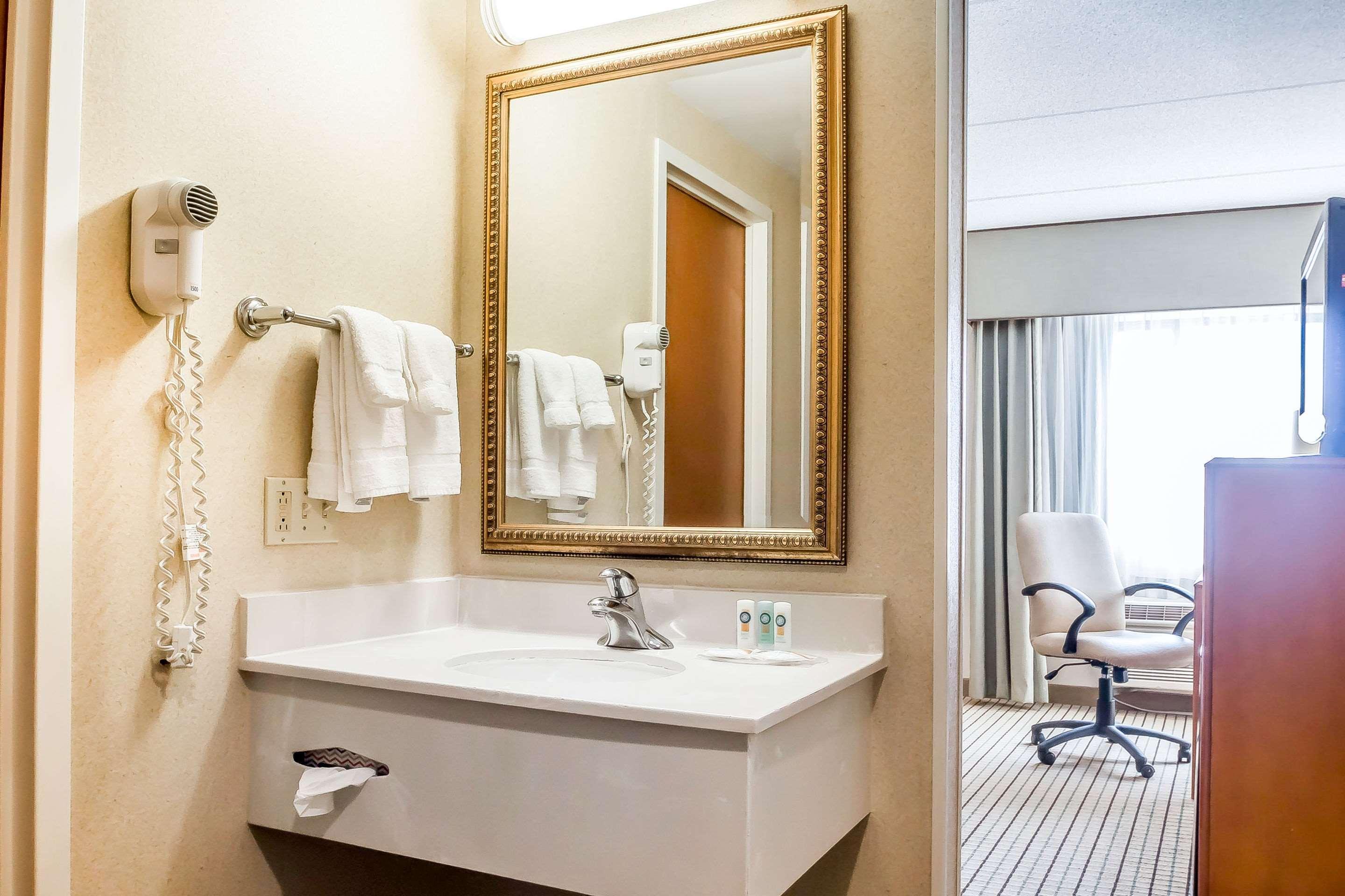 Quality Inn Spring Valley - Nanuet Εξωτερικό φωτογραφία