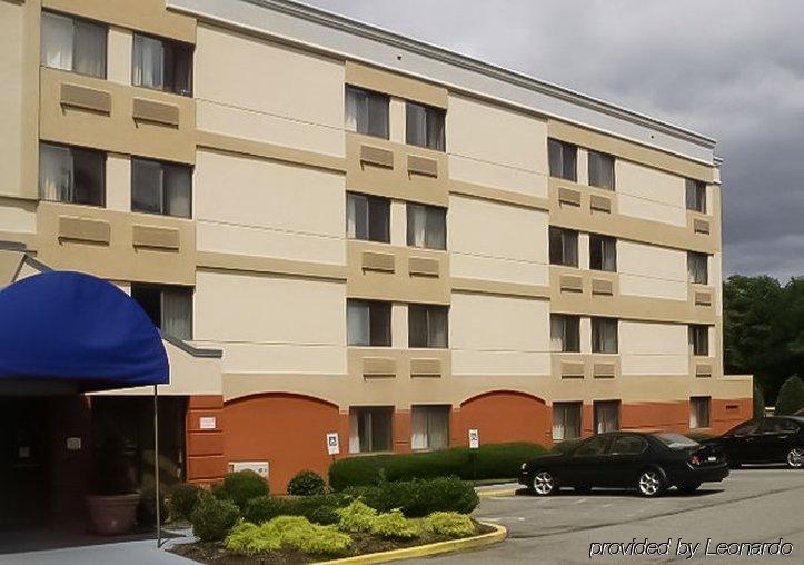 Quality Inn Spring Valley - Nanuet Εξωτερικό φωτογραφία