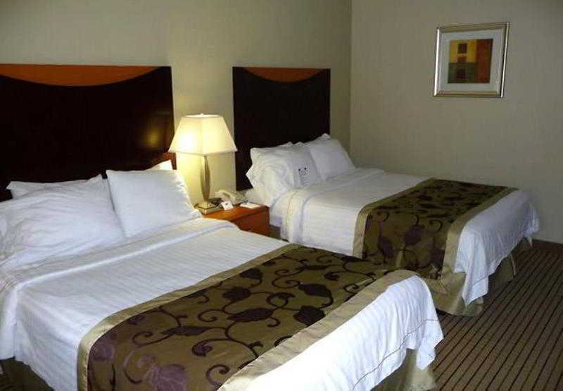 Quality Inn Spring Valley - Nanuet Δωμάτιο φωτογραφία