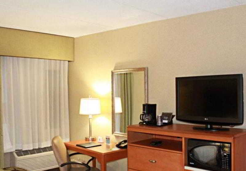 Quality Inn Spring Valley - Nanuet Δωμάτιο φωτογραφία